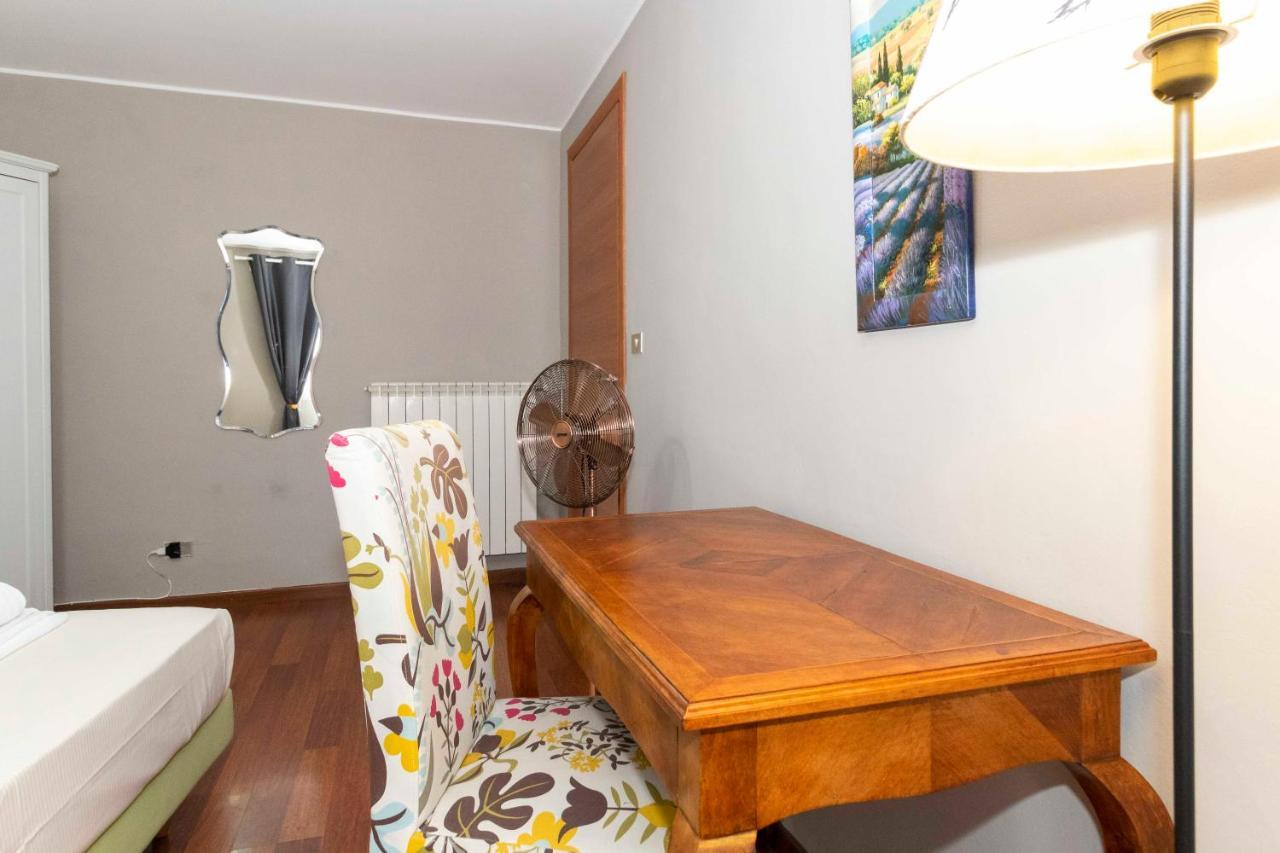 San Salvario Apt With Balcony Turin Extérieur photo